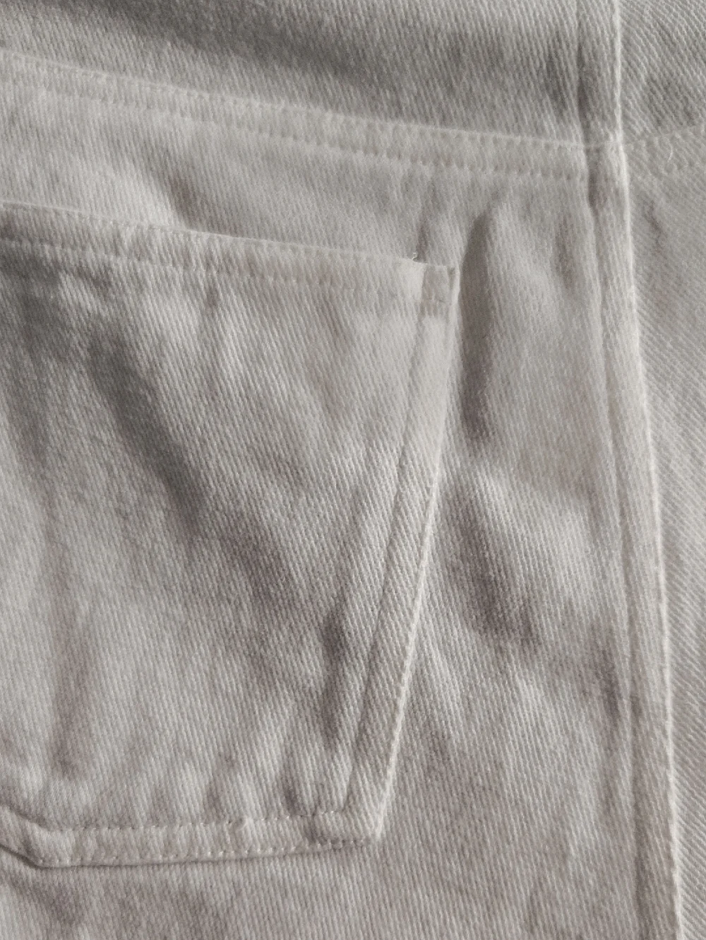 Grace White High-Waist Bohiemein 70s Artsy Crochet Denim Shorts
